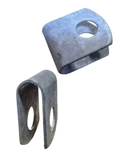 Clip de fixation acier galvanisé pour grillage sur piquet métal